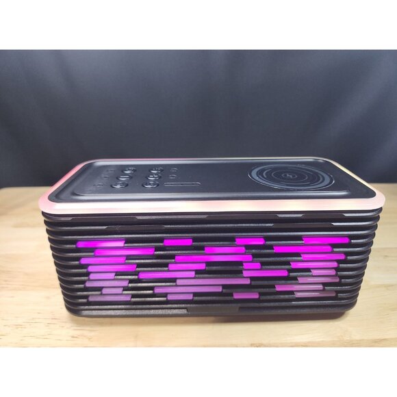 Charging speaker - Picture 2 of 5